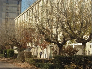 t5 à la location -   84000  AVIGNON, surface 92 m2 location t5 - UBI480183956